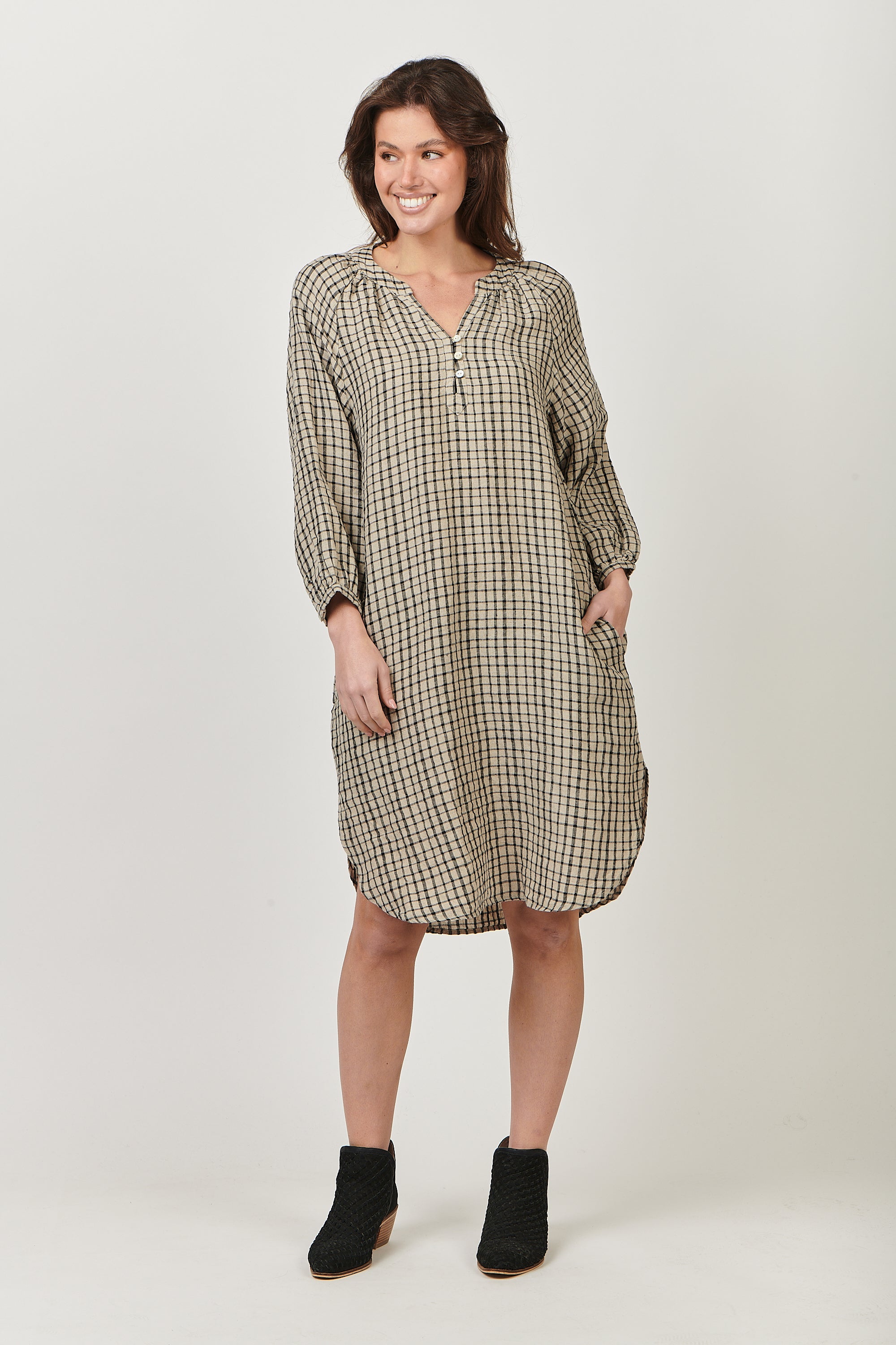 GA479 Linen Dress Black Matrix Eumundi Style ga479-linen-dress-black-matrix-eumundi-style
