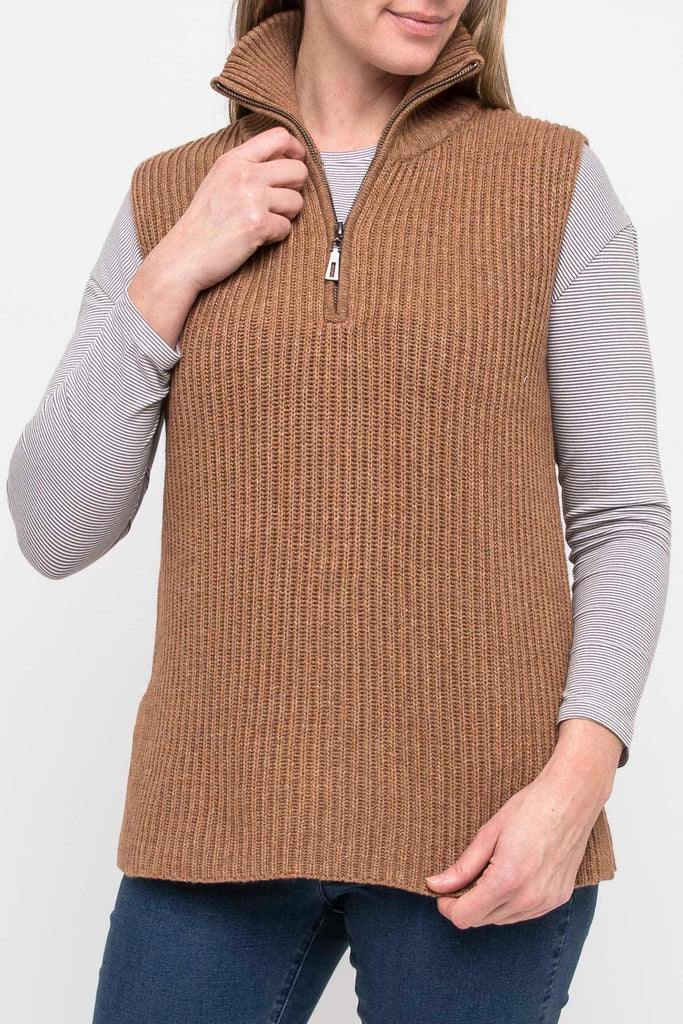 1/2 Zip Vest in Toffee - EumundiStyle