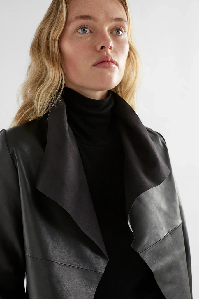 Fine Leather Jacket in Black - EumundiStyle