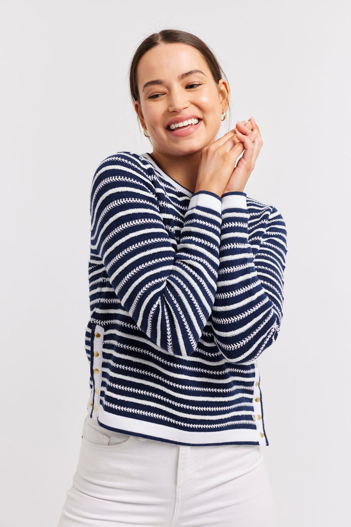 Momento Sweater - Navy - EumundiStyle